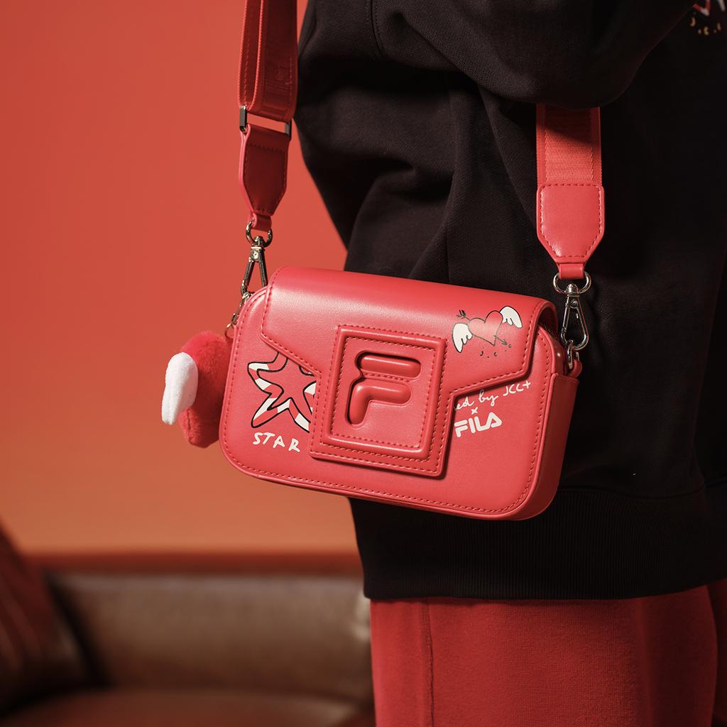 Fila Оригинальная Коробка Маленькая Сумка Через Плечо Повседневная Мода Личность Модная Универсальная PU Сумка Через Плечо Женские сумки Легендарный-Красный F13W519172FRD