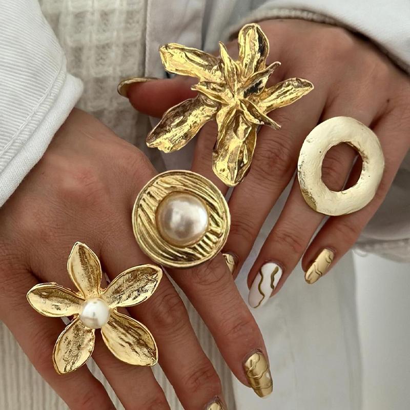 2026 Exaggerated Bilayer Big Flower Ring for Women Boho Personality Metal Punk Party Finger Ring Fashion Jewelry Accessories