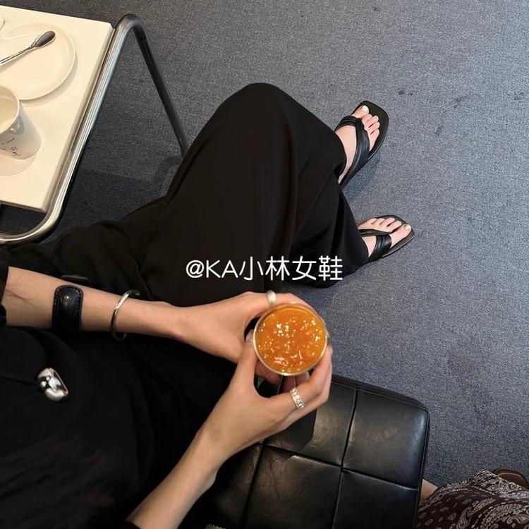 Lan Cabinet, Women's Shoes Niche Design Retro Pinch-on Flip-flops Shoes Women's Summer Wear Toe-on Cool Slippers Women's Flat Bottom