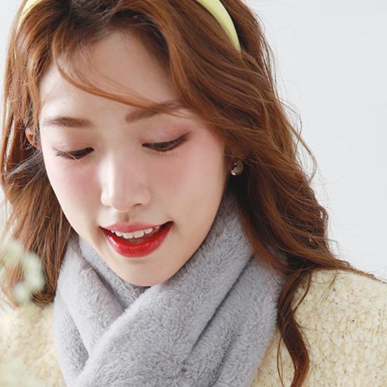 Women Winter Faux Rabbit Fur Cross Collar Solid Color Thickened Warm Scarf Plush Elegant Shawl Scarf Clothes Accessories