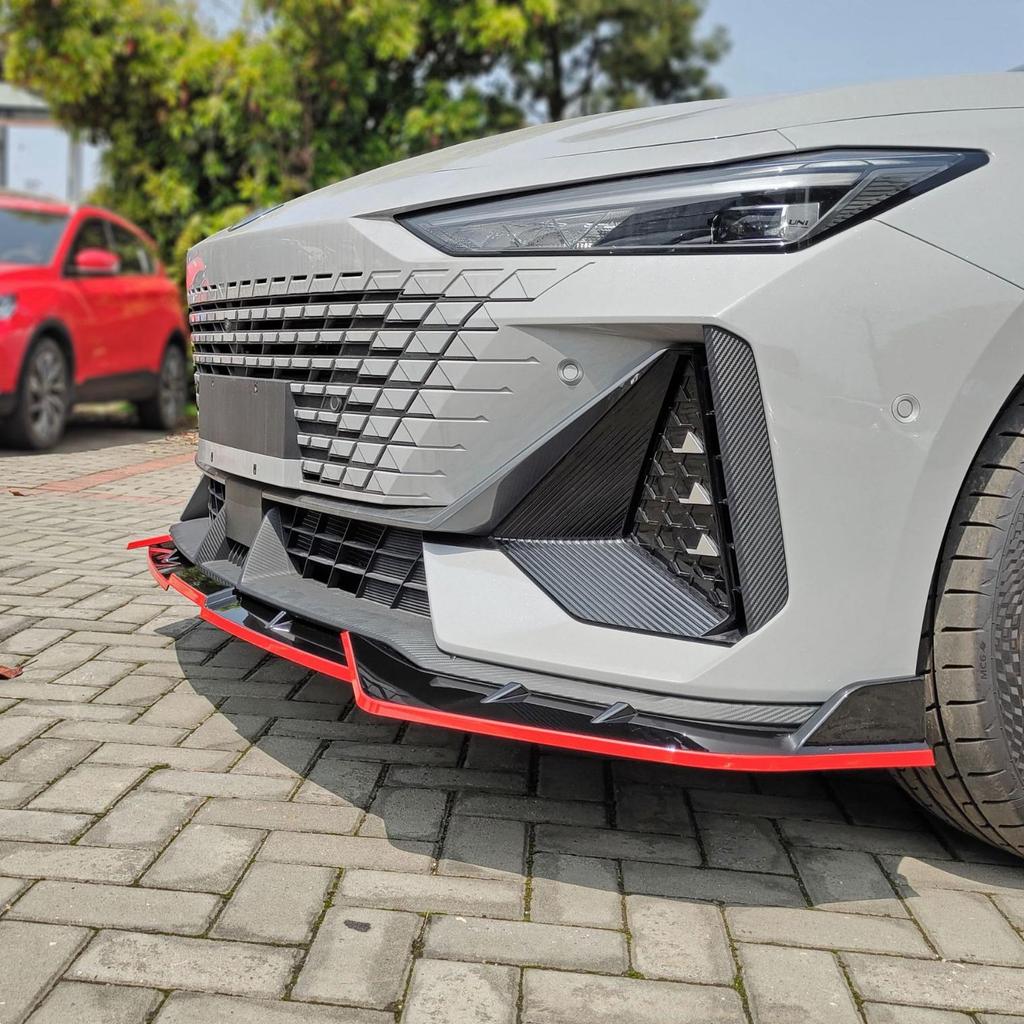Комплект переднего сплиттера и заднего спойлера для Changan UNI-V 2022: Неразрушающая установка с защитой бампера
