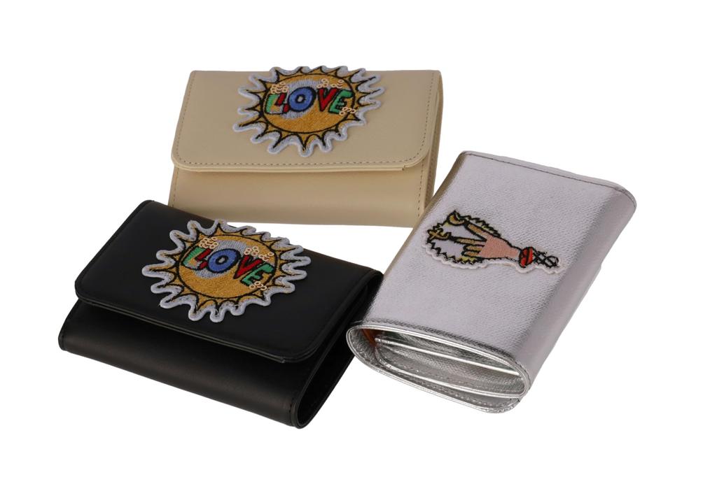 Trifold Wallet Deep Billfold Love Patch Silver [Tsumori Chisato]