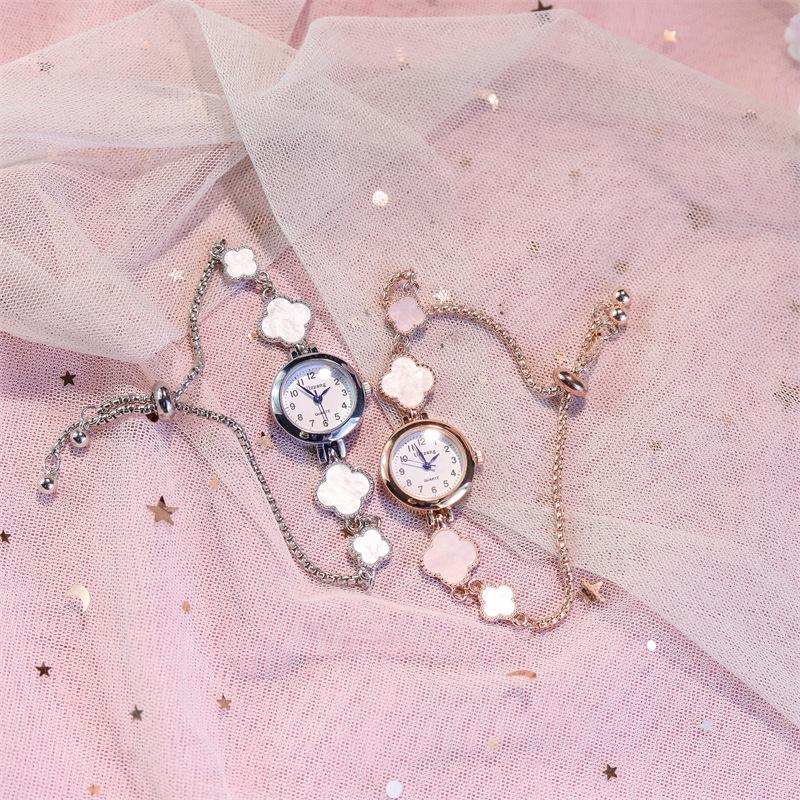 Шикарные нишевые женские часы в французском стиле: Элегантный и минималистичный дизайн с изысканным маленьким циферблатом и стильным браслетом