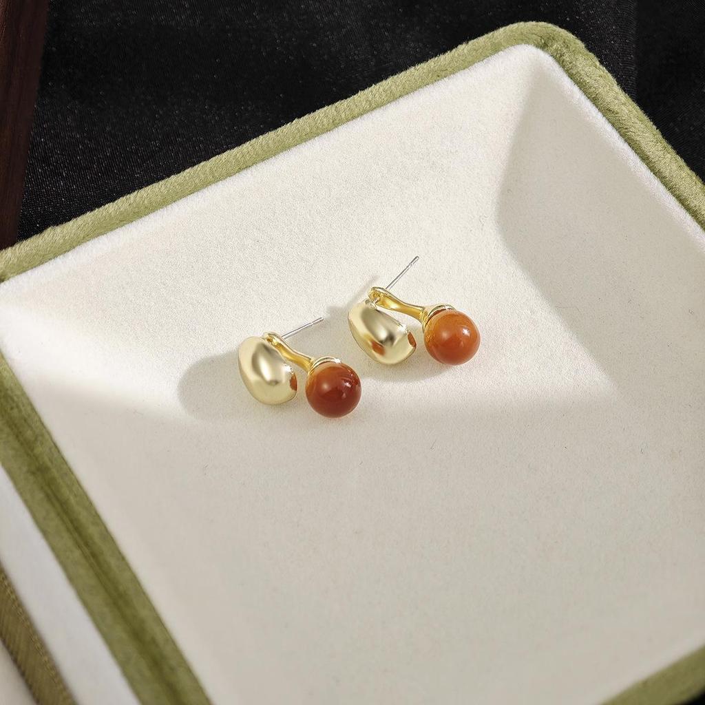 Silver Needle Maillard Tiger Eye Oval Two-Way Stud Earrings - Light Luxury, High-End Style for Women