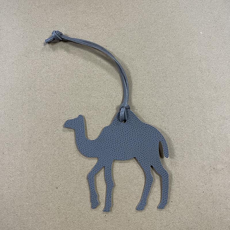 Милый кожаный верблюд брелок для ключей рюкзак кулон животное женская сумка шарм аксессуары