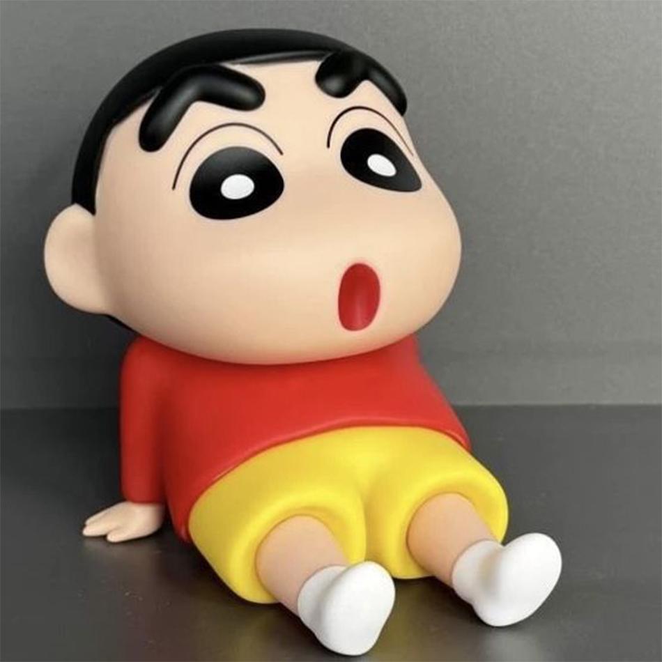Держатель для телефона Crayon Shin-Chan Kawaii Anime, украшения для рабочего стола, мультфильм для просмотра ТВ, поддержка телефона, милые украшения для кукол, игрушки, подарки