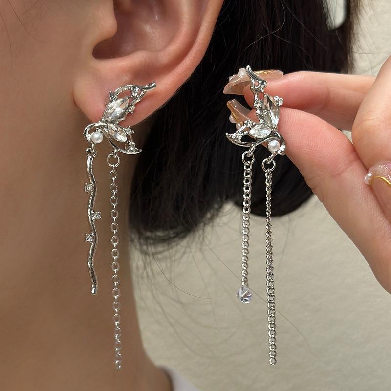 Длинные серьги с кисточками Женские Корейский Дизайн ДунДэмун Универсальные серьги