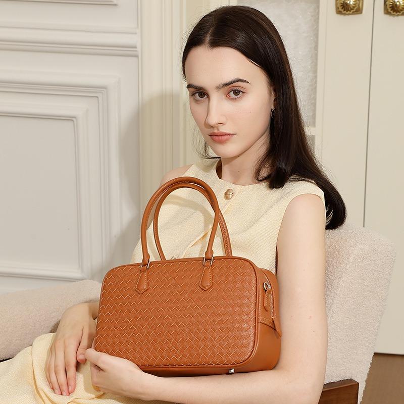 Осень новая женская сумка ручной работы из первого слоя коровьей кожи плетеная сумка из натуральной кожи на плечо портативная наклонная сумка для通勤