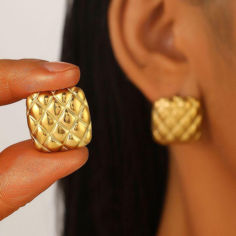 European and American Minimalist Style High-End Stainless Steel Earrings with Exaggerated Petal Geometric Shell Texture Titanium Steel Earrings