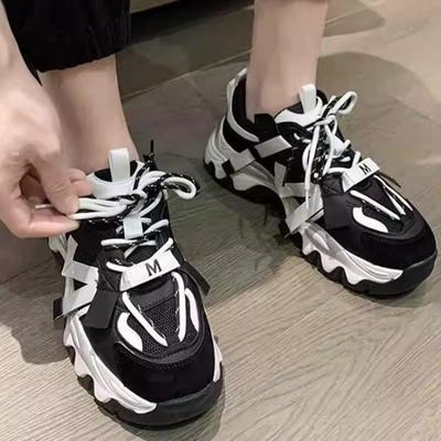 Женские кроссовки «папины кроссовки» весенне-осенние бархатные теплые на толстой подошве визуально уменьшают стопу, универсальная повседневная спортивная обувь, увеличивающая рост