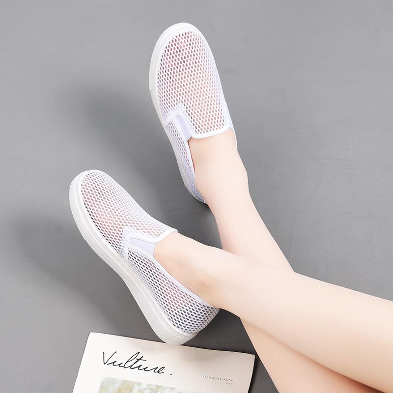 Сетчатые туфли женские корейская версия универсальных удобных дышащих туфель для медсестер легкие нескользящие повседневные универсальные красивые туфли с одной педалью ленивые
