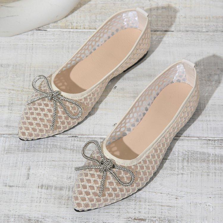 Большие однобортные туфли на плоской подошве для весны и лета, новые модные полые туфли на плоской подошве, однобортные туфли с неглубоким носком, однобортные туфли с острым носком