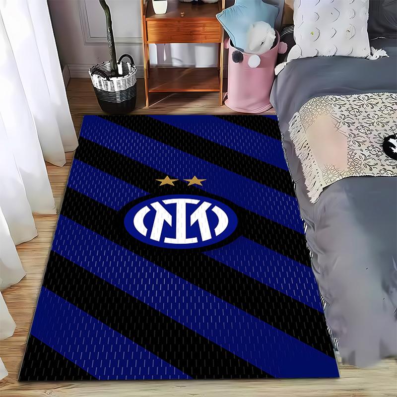 Полосатый ковер Inter Milan сине-черный с логотипом команды, звездами. Подходит для использования в качестве противоскользящего покрытия для гостиной, спальни, диванов
