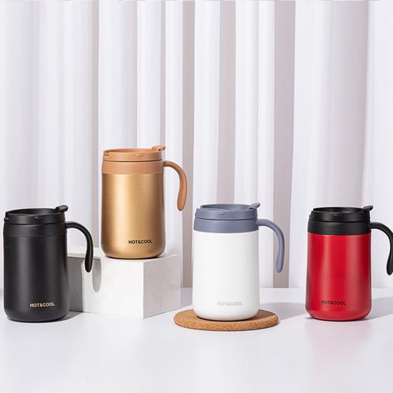 Изолированная дорожная кружка 500 мл с ручкой крышки, портативная многоразовая термокружка для горячих/холодных напитков, кофейная чашка из нержавеющей стали