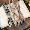 Autumn Winter Retro Fabric Resin Leopard Print Flower Pattern Necklace, High-end Sense Niche Personalized Fashion Collarbone Chain