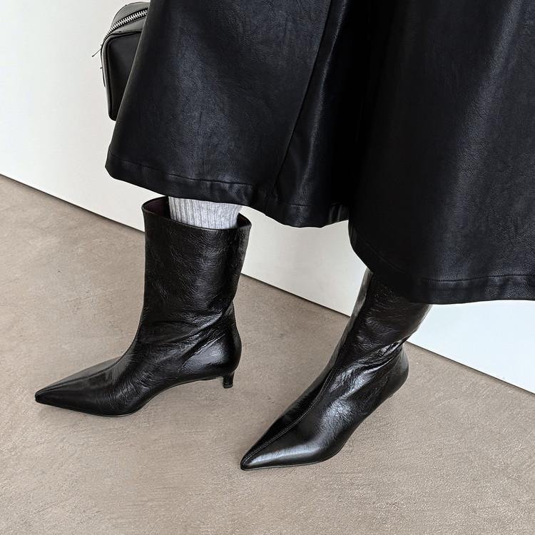 Модные новые осенне-зимние женские ботинки из натуральной кожи, туфли с острым носком для женщин, модные ботинки на среднем каблуке, ботинки до середины икры, обувь универсальная