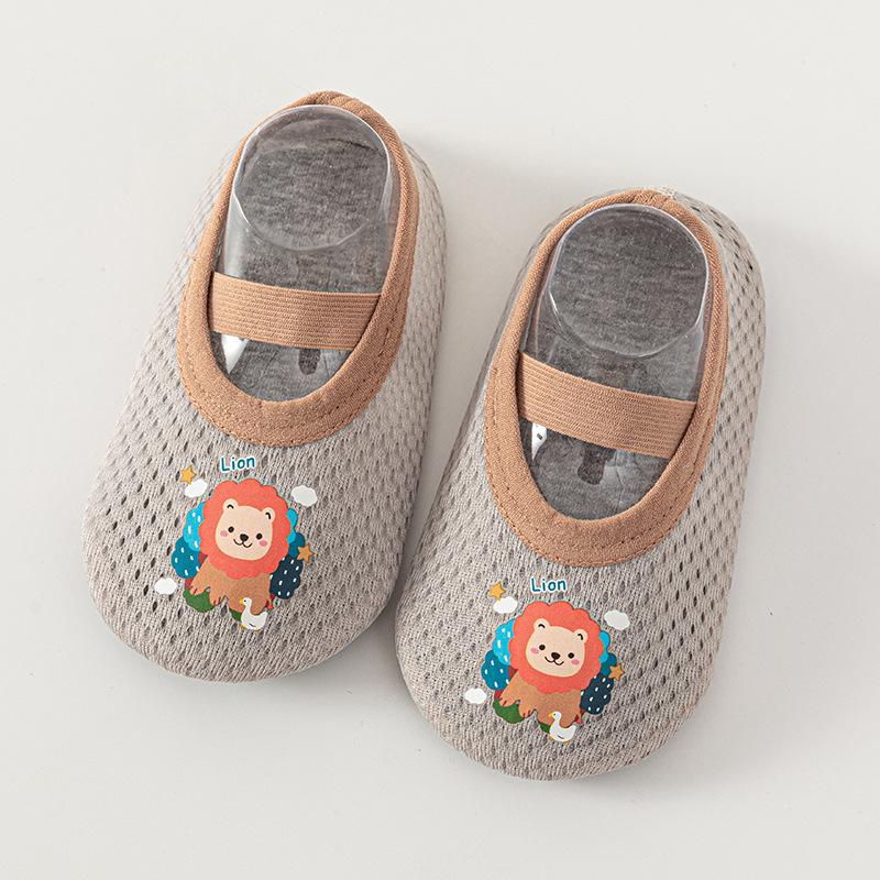 Носки для мальчиков и девочек, детские сетчатые дышащие детские туфли с героями мультфильмов, носки, домашняя обувь для малышей