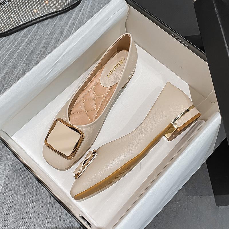 Туфли больших размеров для женщин Туфли-лодочки на низком каблуке Весенние туфли с квадратной пряжкой из кожи Повседневные туфли на высоком каблуке Лоферы Туфли-лодочки