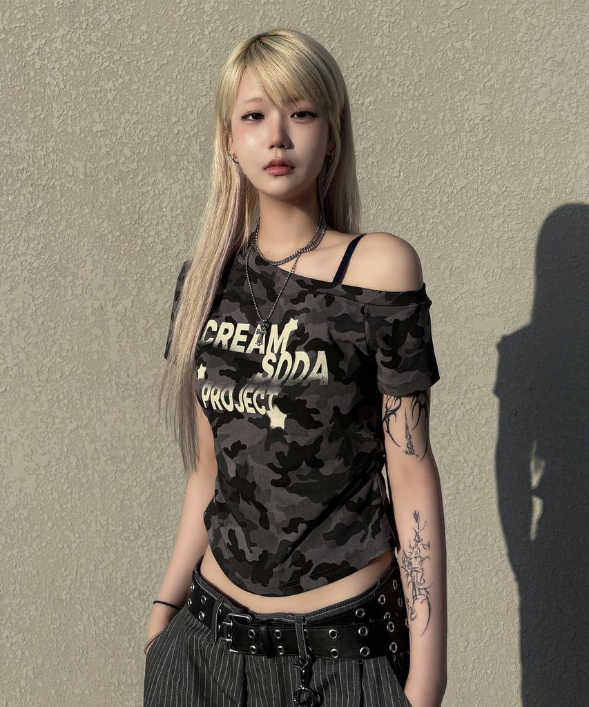 CREAM SODA LAB Camo Side Shirring One-Shoulder Crop Short Sleeve T-Shirt Gray