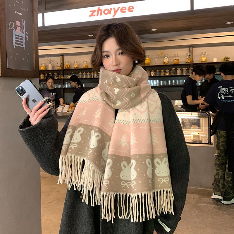 Autumn and Winter New Style Cute and Versatile Scarf for Students Cold Proof Neck Protector High Value Shawl and Scarf for Women.