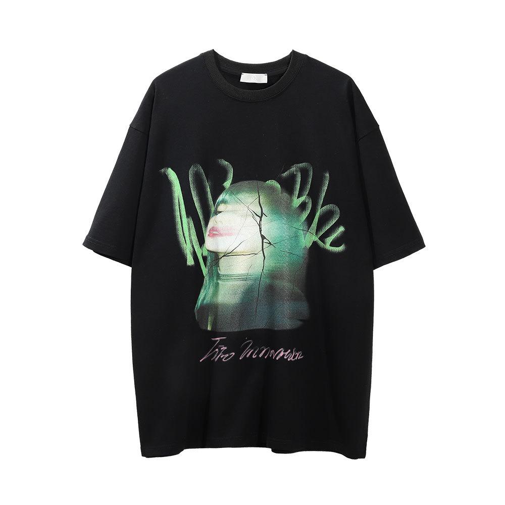 Футболка с короткими рукавами и принтом персонажей для мужчин. Мужская хип-хоп-тенденция. Уличная модная этикетка с половиной рукавов. Свободный круглый вырез. Рукав пять четвертей.