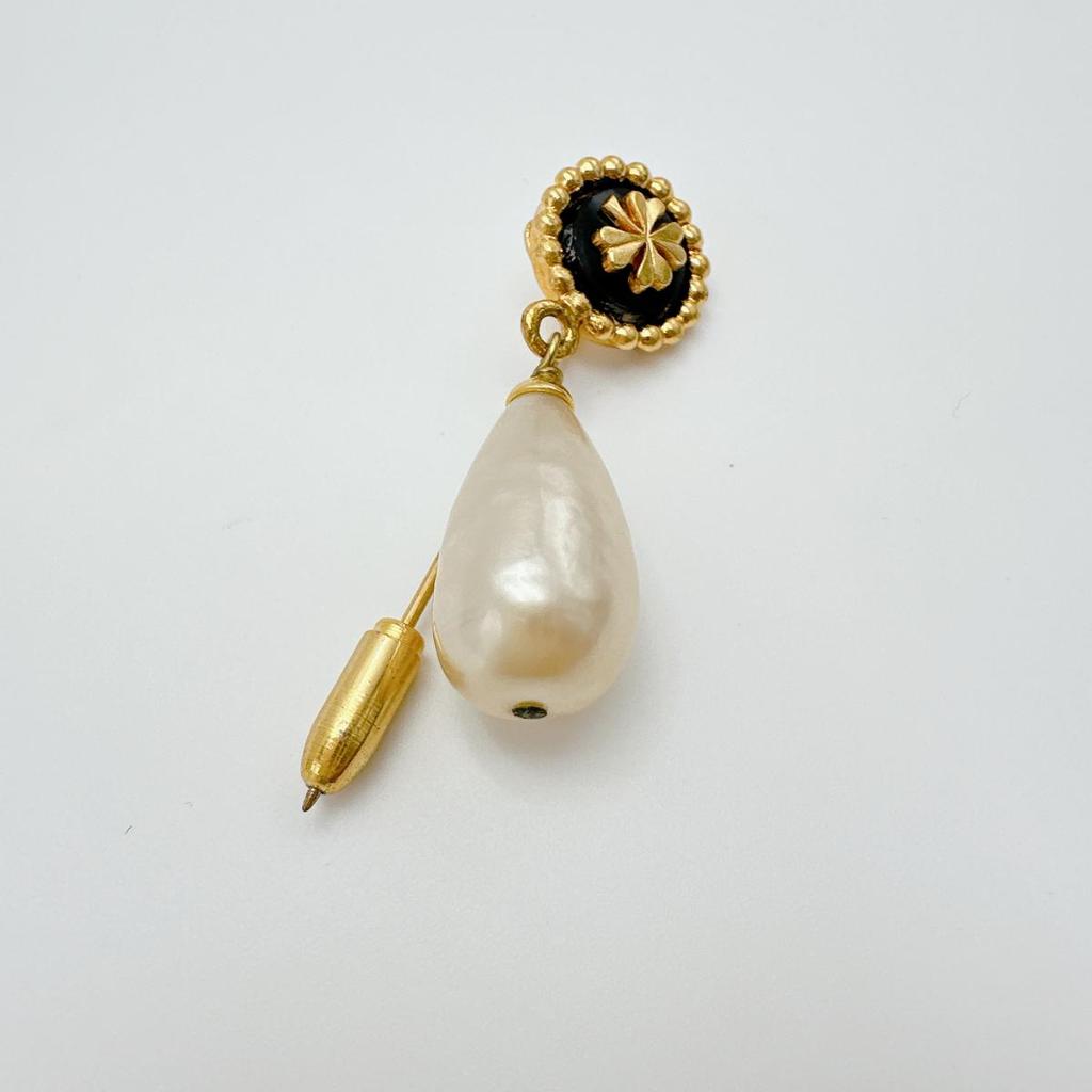 Chanel Свадьба Стильный выход Брошь Золотое покрытие золото Женщины Б/У