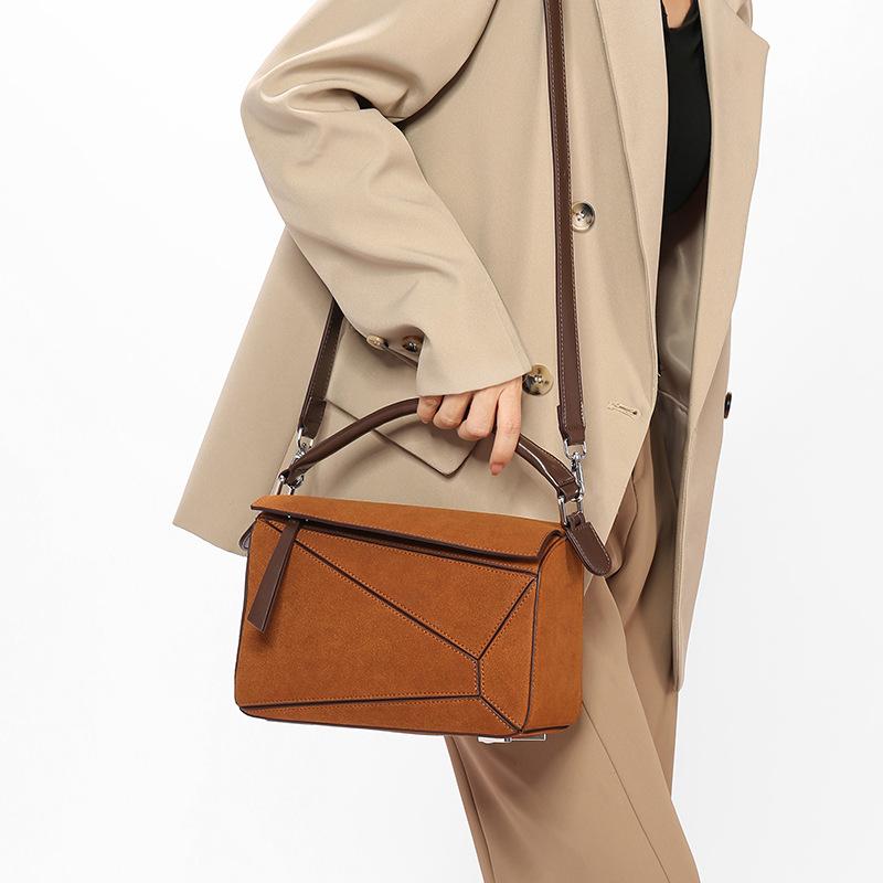 2024 Spring/Summer New Women's Bag Mini Geometric Bag Soft Leather Pillow Bag Single Shoulder Crossbody Bag Patchwork Quilted Handbag