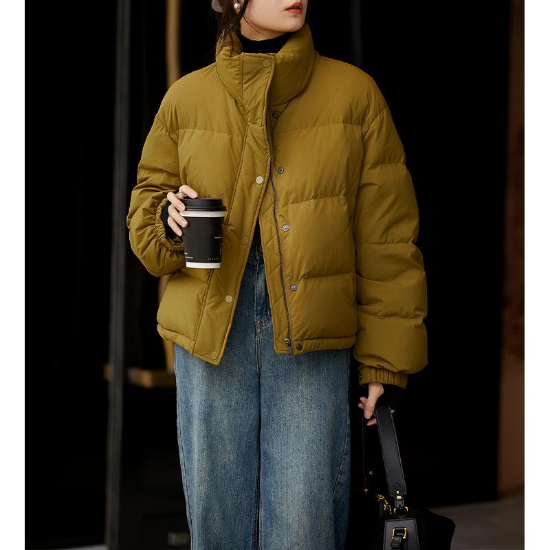 High-end white goose down bread clothes, stand-up collar goose down clothes, down jackets for women, short Pinghu women's clothing for winter.