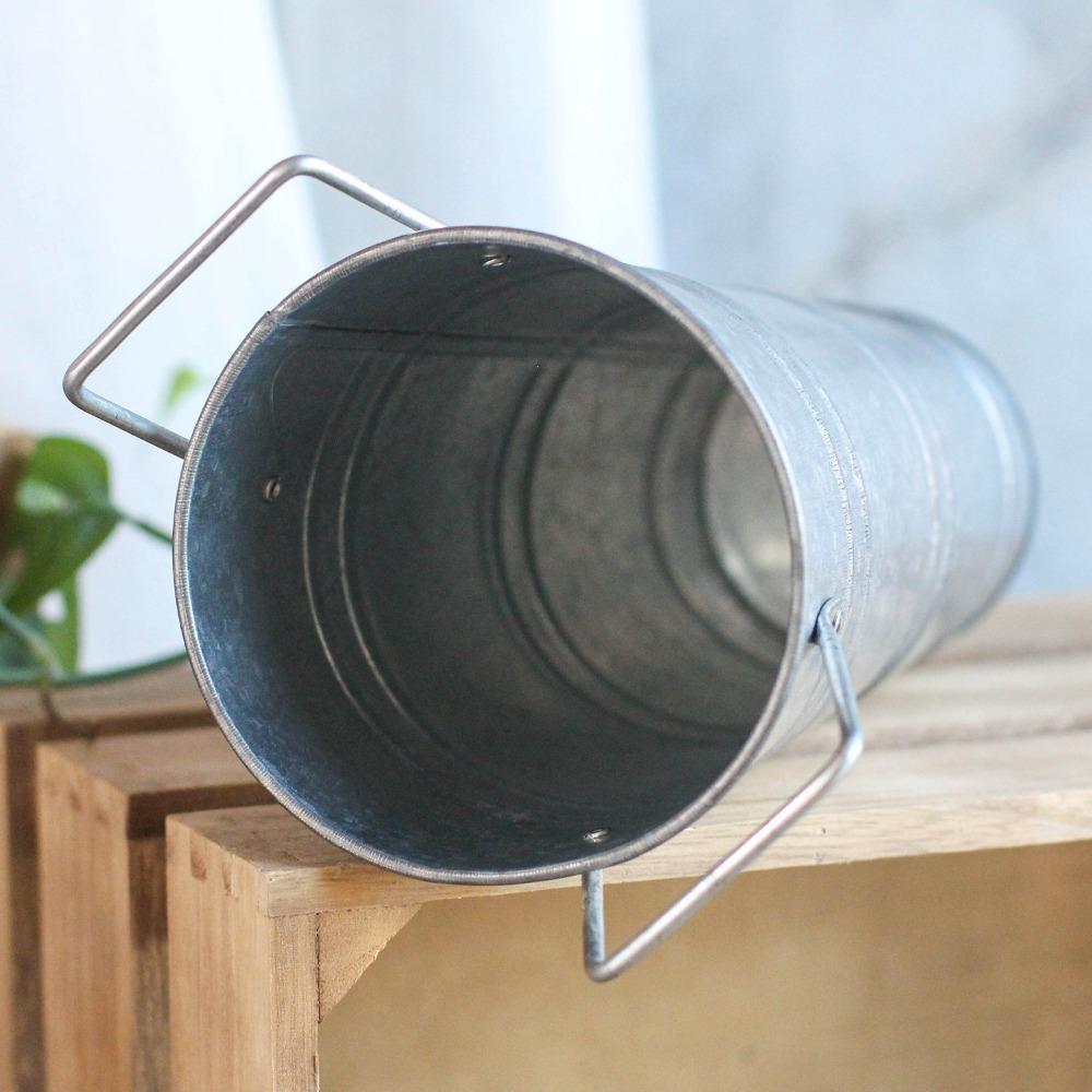 Durable Retro Tin Barrel Round Wrought Vase Beer Barrel Tin Flower Bucket Farmhouse Table