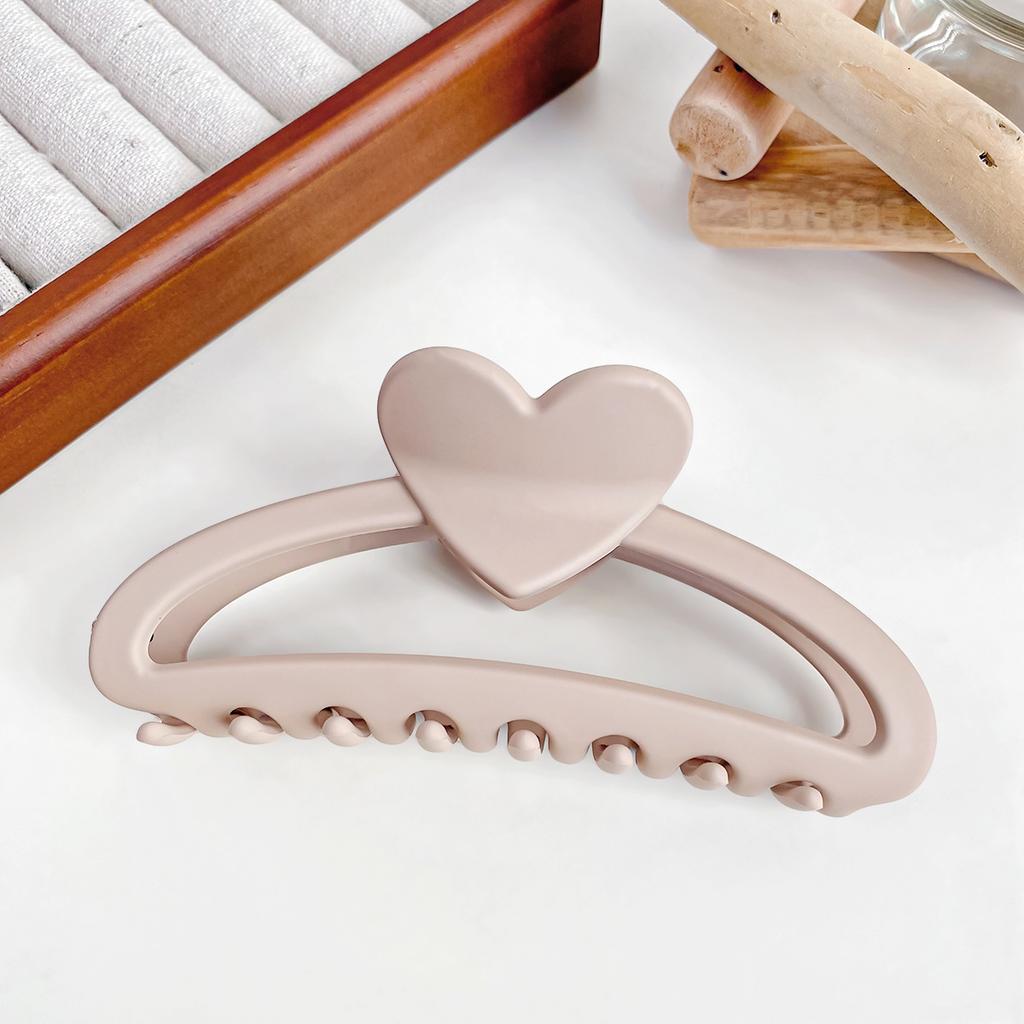 13cm Fashion Heart Good Big Shark Hair Claw Clips Clamps for Women Girls Vintage Headband for Gift Party Hair Accessories Tool