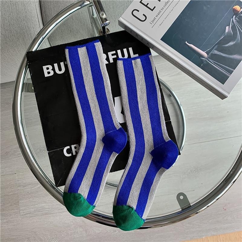 New European Trend Contrasting Color Vertical Stripe Medium Tube Socks Design Double Needle Double Way Cotton Socks