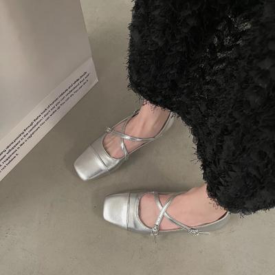 Мода Новые модные кожаные туфли женские ретро балетки на толстом каблуке туфли Мэри Джейн на среднем каблуке с перекрестной пряжкой мягкая подошва плоская