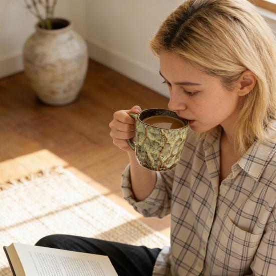 Керамическая кофейная кружка 270 мл Большая чайная чашка Новинка Минеральная форма Декоративный тамблер Уникальный домашний декор Подарок для любителей кофе