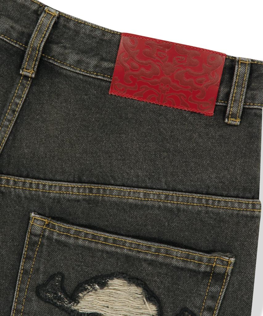 WKNDRS [Koin Seoul] Damaged Skull Denim Shorts (Black)