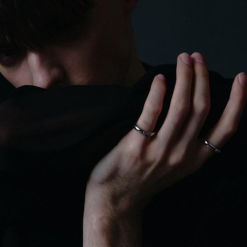 Aphrose Sea Otter Two-Tone Ring (Gold)