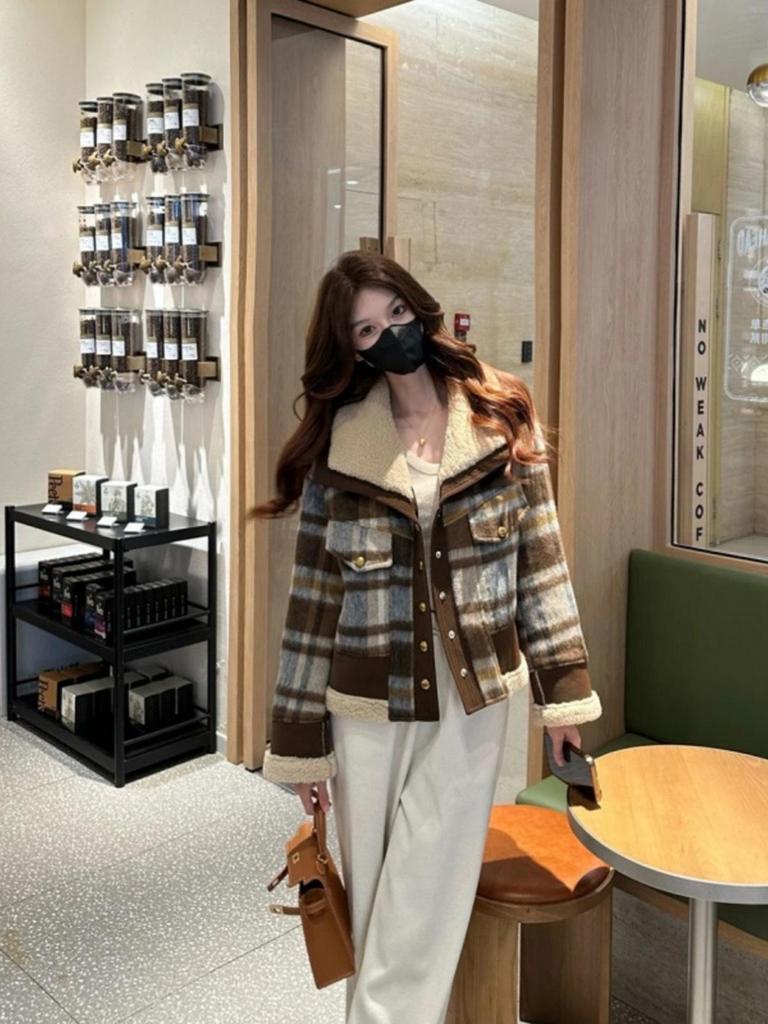 Women's 2024 Winter Korean Plaid Cotton-Padded Jacket - Loose, Casual Lapel Style