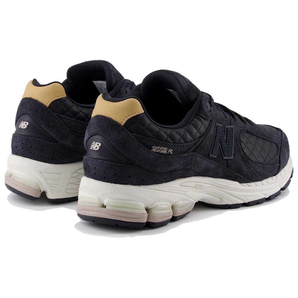 New New Balance 2002R Quilted Black M2002RPG
