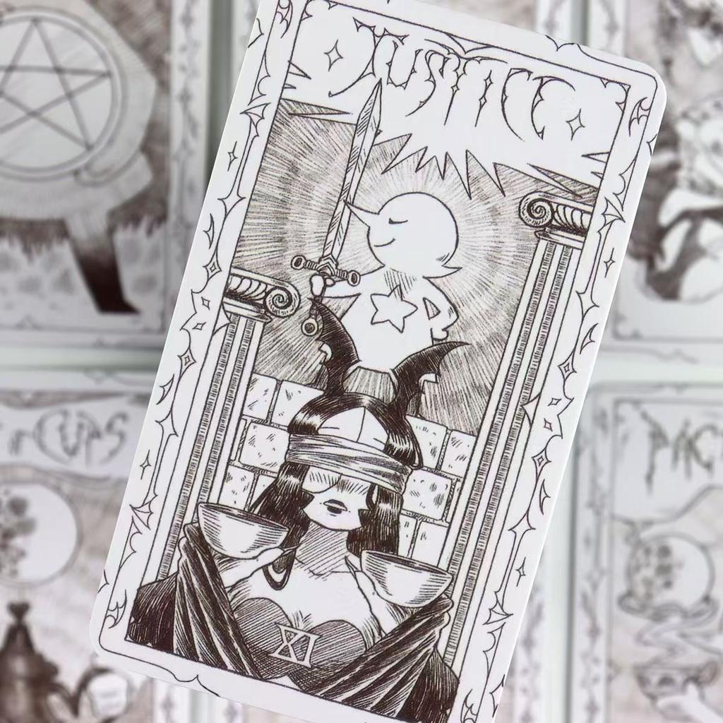 Колода Таро «Веспер» 10,3*6 см : Потрясающее черно-белое искусство с оригинальным карандашным рисунком, 78 шт. карточек