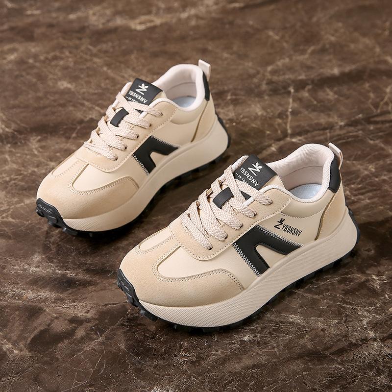 Ins корейская версия новой женской обуви для пап 2025 года, весна, студенческая спортивная обувь для бега на платформе, увеличивающая рост, повседневная обувь для женщин 2F27