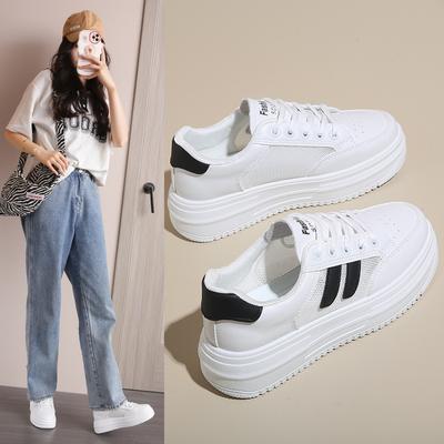 2025 маленькие белые туфли детские летние новые корейская версия ins студенческие повседневные спортивные универсальные кеды уличная съемка YB5A69