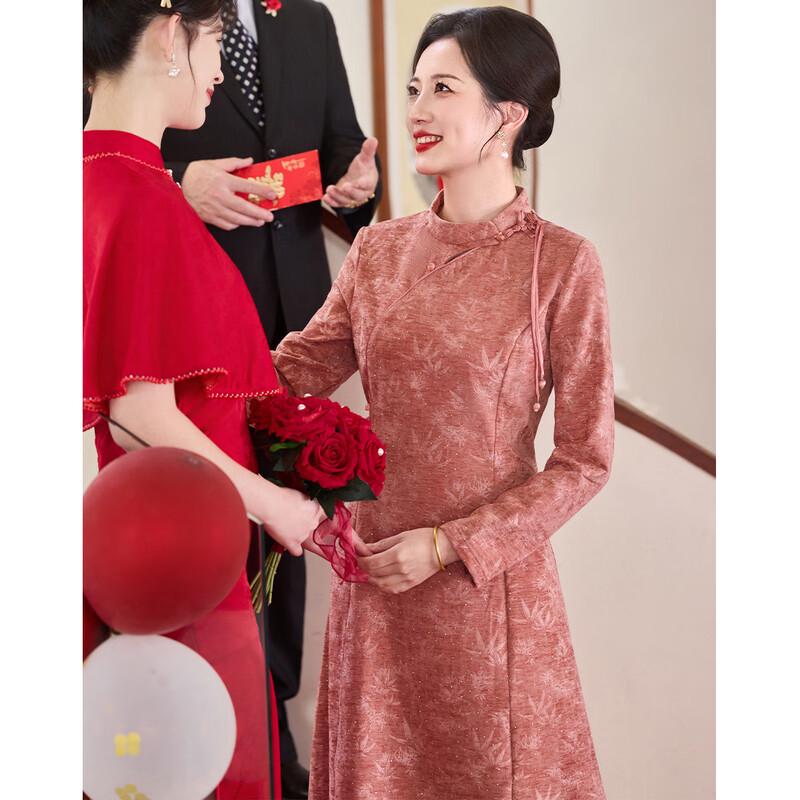 Элегантное платье в китайском стиле для матери невесты с цветочным принтом
