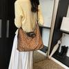 Women's Leopard Shoulder Bag with Large Capacity Zipper Casual Refined Backpack Hot Selling Fashion Bag