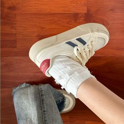 Женская обувь – Кроссовки