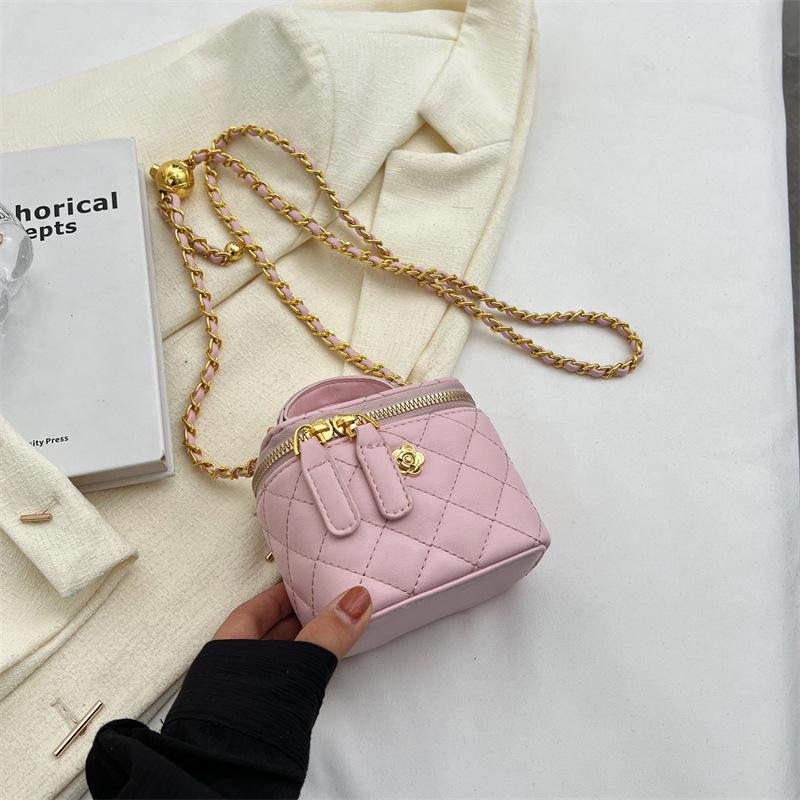 Hand Carry Retro Fashion Box Bag, Small Fragrant Wind Rhombus Small Square Bag, High-End Single Shoulder Women'S Bag