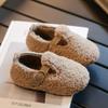 Детская зимняя обувь с хлопковой подкладкой, туфли на плоской подошве с Т-образным ремешком для девочек, теплая повседневная обувь с пряжкой, мягкая детская обувь из плюша