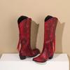 Западные ковбойские сапоги с бахромой до колена для женщин, золотистые, красные, под змеиную кожу, на высоком каблуке, с искривленным острым носком, с заклепками, ковбойские, на молнии, высокие сапоги