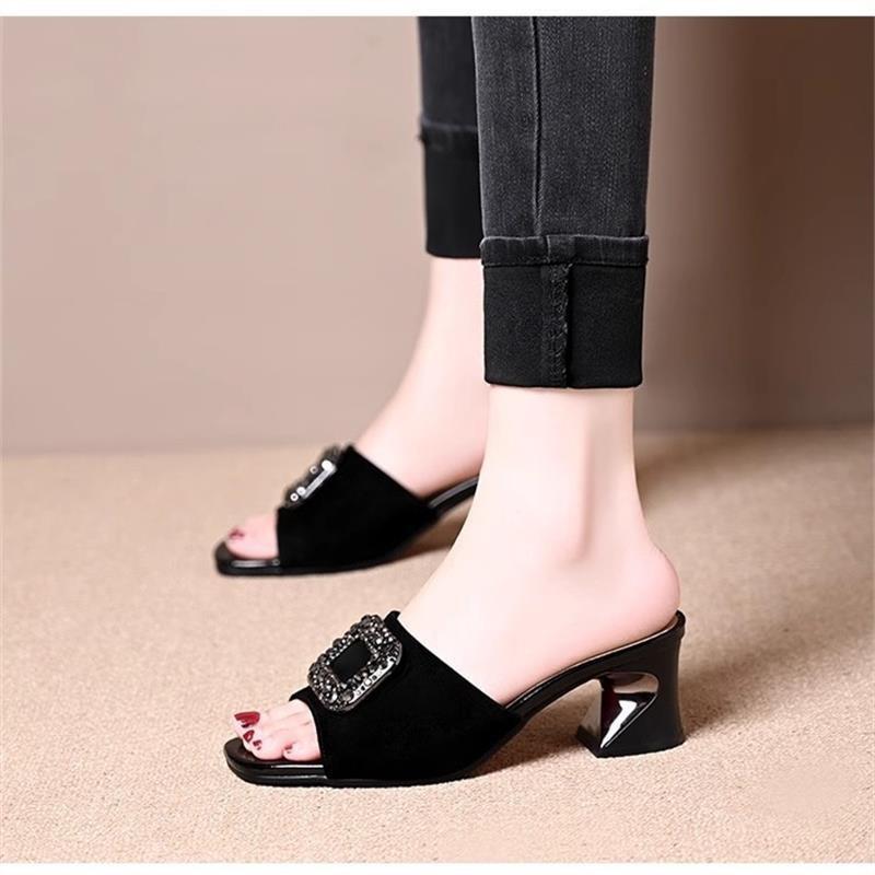 Женские летние шлепанцы на высоком каблуке 2025, нескользящие шлепанцы на мягкой подошве, шлепанцы с квадратным носком и толстым каблуком, босоножки на среднем каблуке с открытым носком