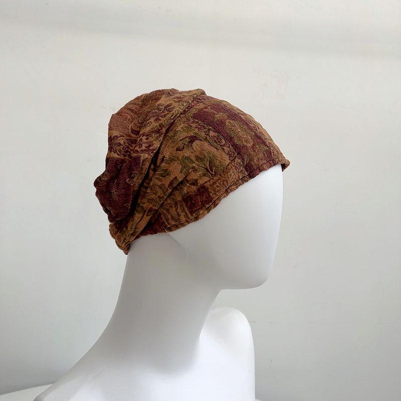 Шелковый треугольный шарф в стиле ретро - тонкий летний женский аксессуар для шеи