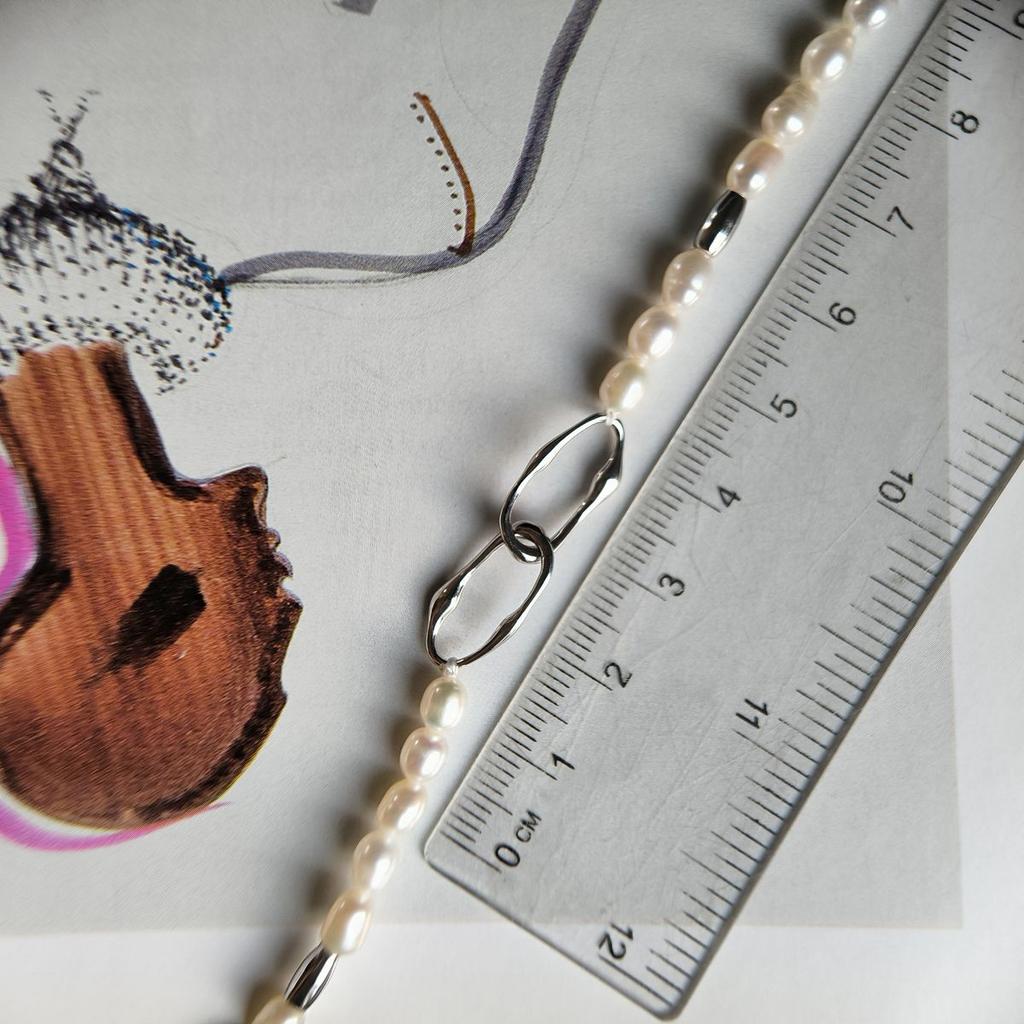 Серебряное колье с натуральным жемчугом барочным, вес изделия 13,1 гр (2184997)