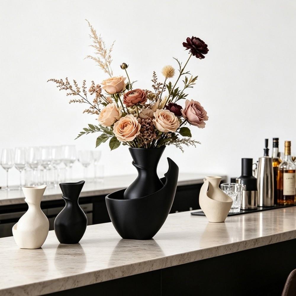 Unique Light Luxury Vase Geometric Shaped Flower Arrangement Ornaments Dining Table